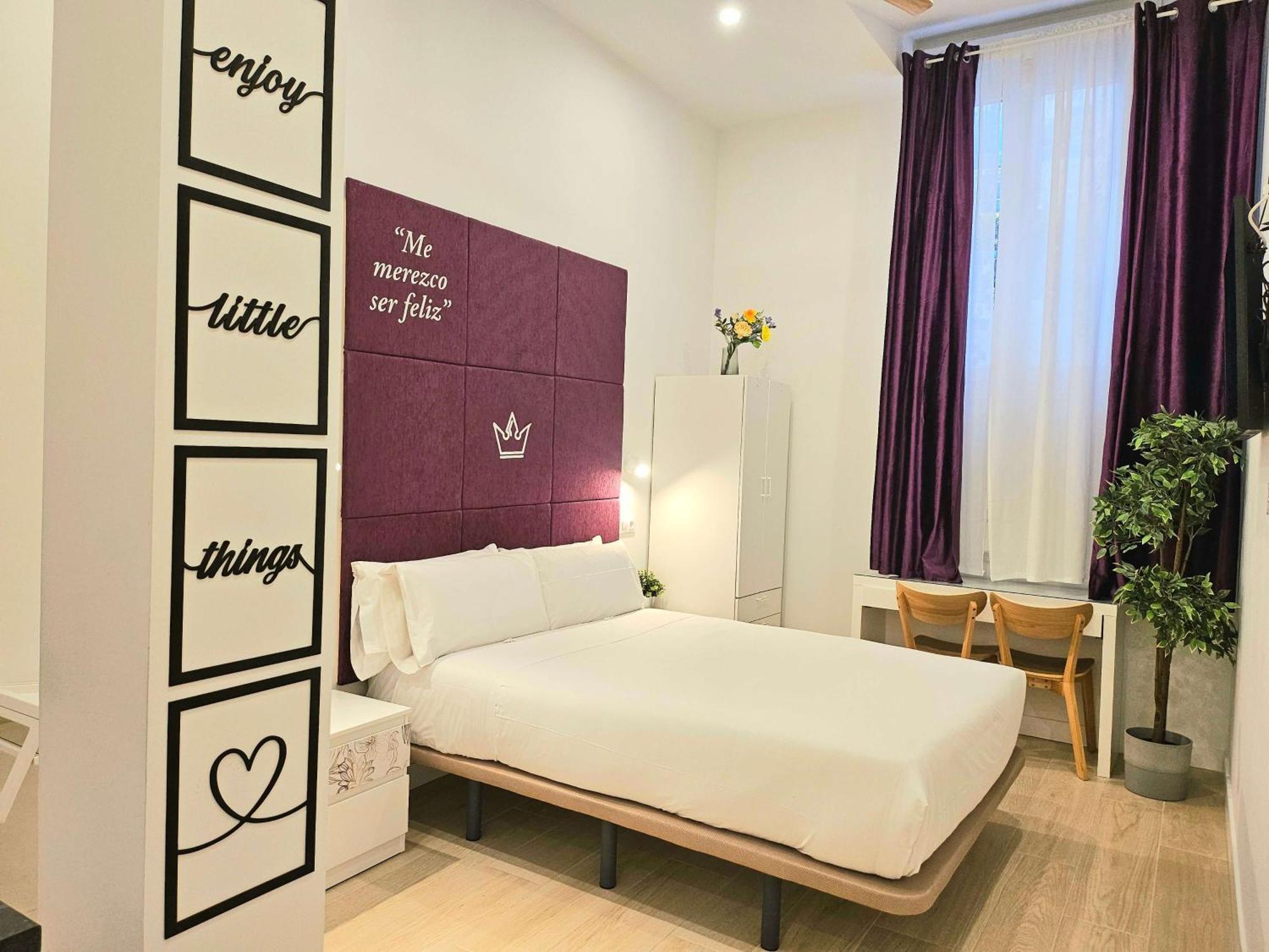 Erase Un Hotel Madrid Room photo