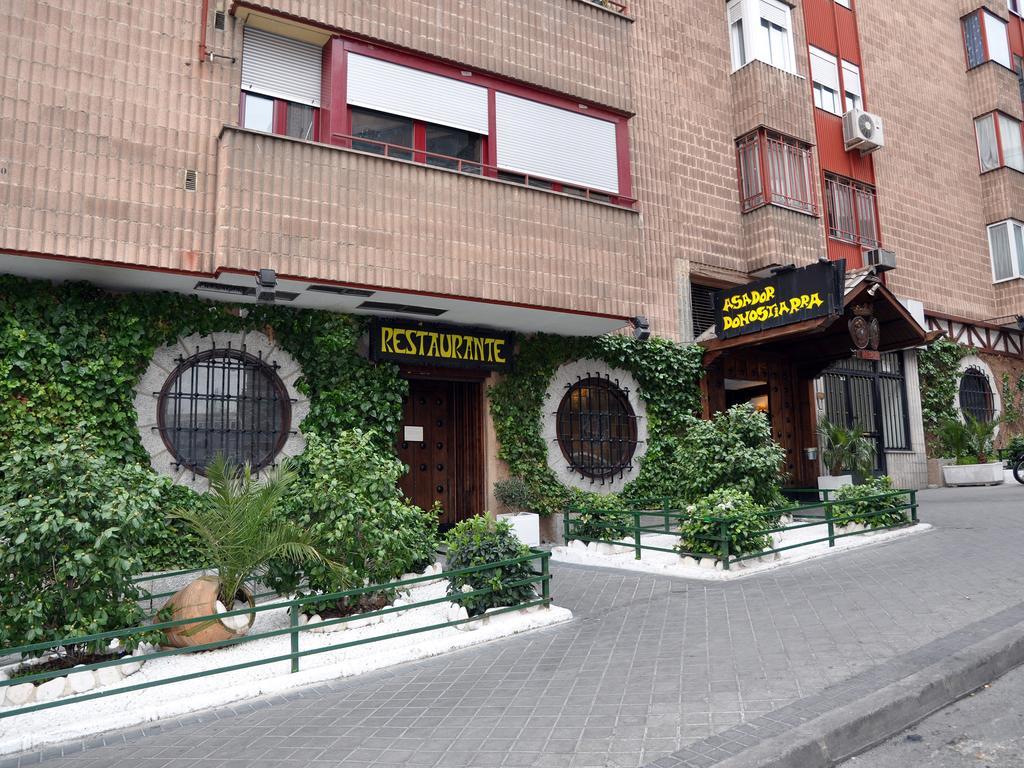 Erase Un Hotel Madrid Exterior photo